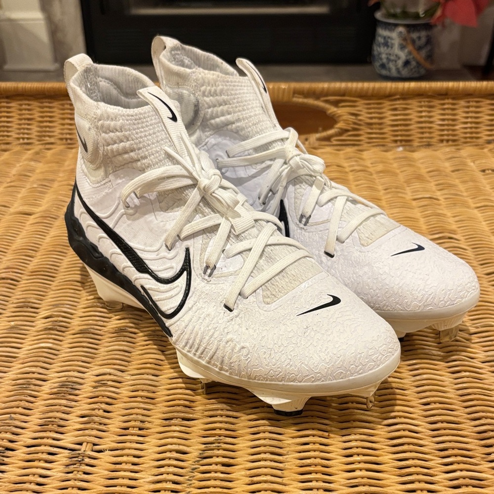 Nike hurrache NXT cleats